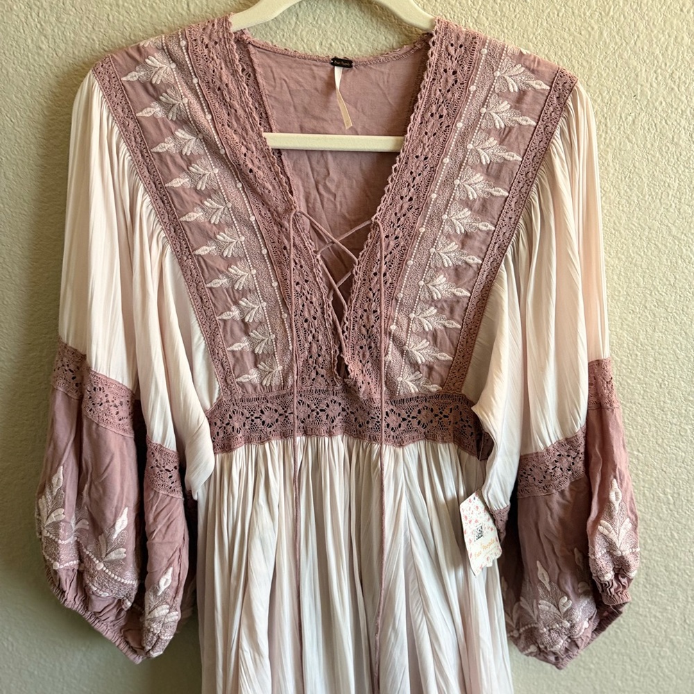 NWT Free People Lace Embroidered Boho Mini Dress Beachy Spring Feminine - Picture 7 of 14